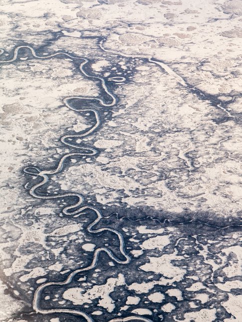 Flight Winnipeg to Churchill Meandric river