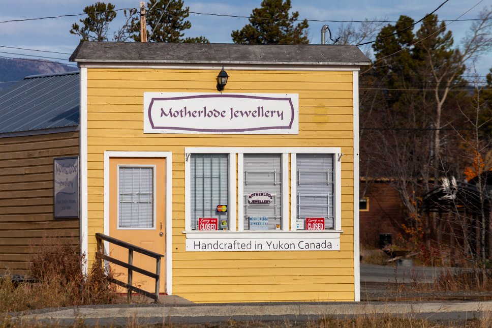 Yukon, Carcross, the "Motherlode Jewellery Shop" with handcrafted jewellery designed in Yukon