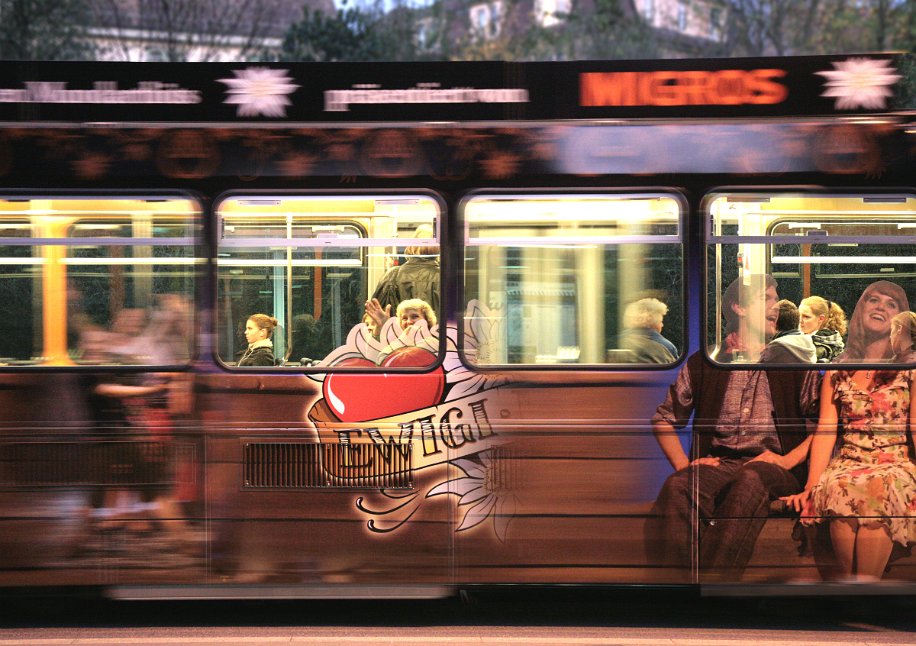 Zurich Tramlinien und das Leben ¦ La vie dans les tramways de Zurich