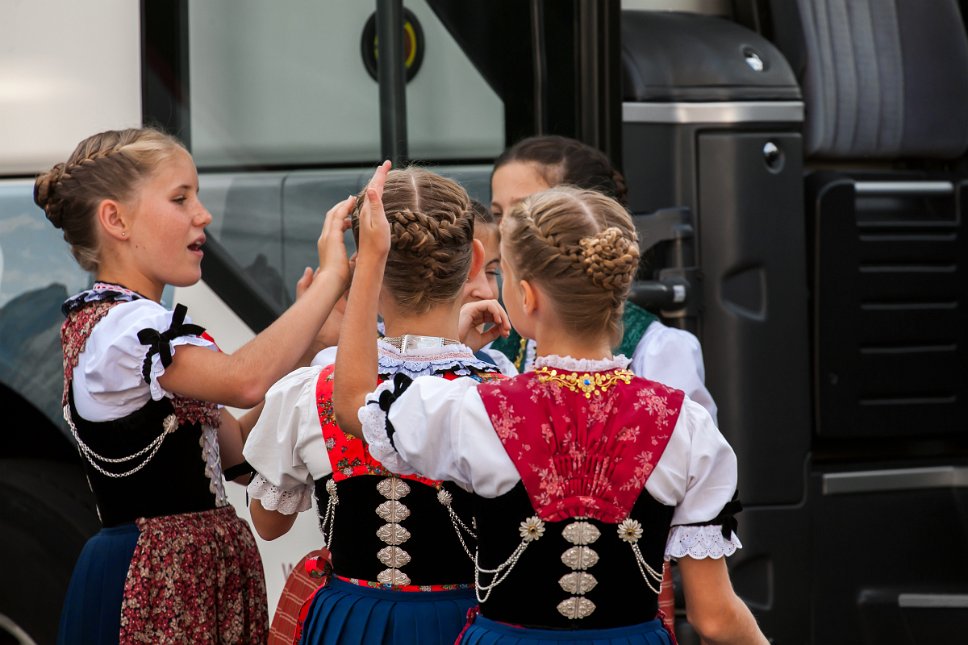 Appenzell Kinder mit Trachten