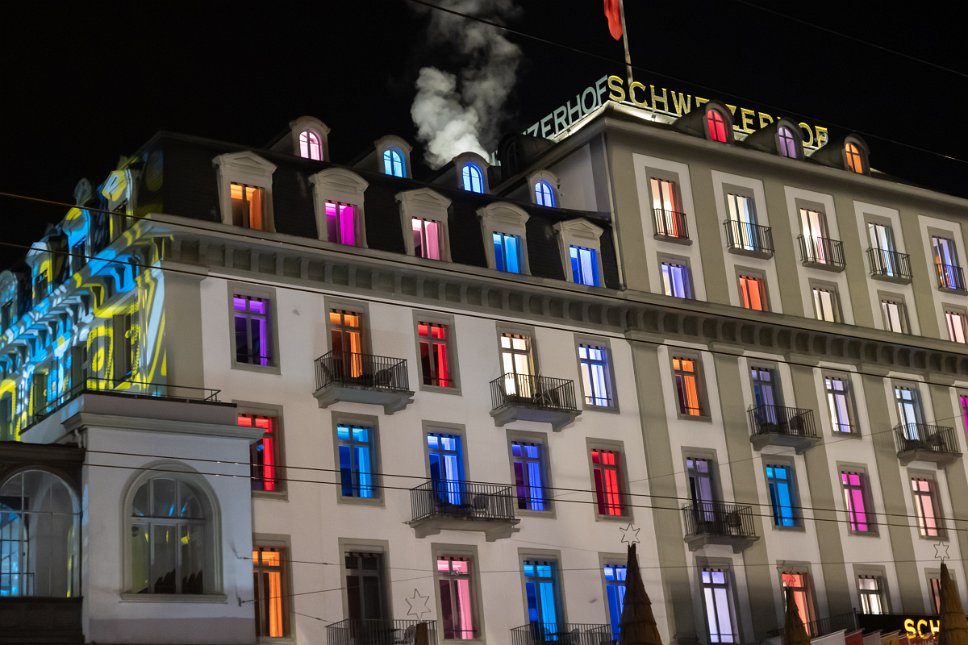 Luzern, Lilu Lichtfestival Hotel Schweizerhof